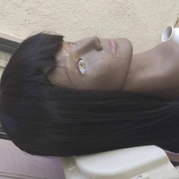 Beautiful Layered Bang Wig. About 16-18 inches long. 1B (black/brown) color. - Picture 5 of 14